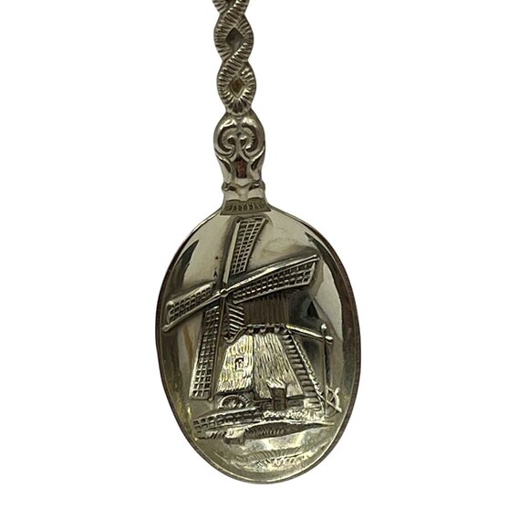 Vintage Holland Souvenir Spoon With Enamel Crest & Windmill Design B147 - Picture 5 of 5